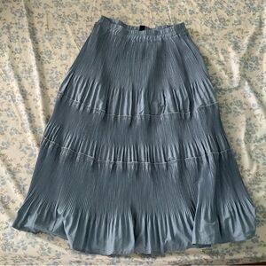 Maxi skirt with ruffles